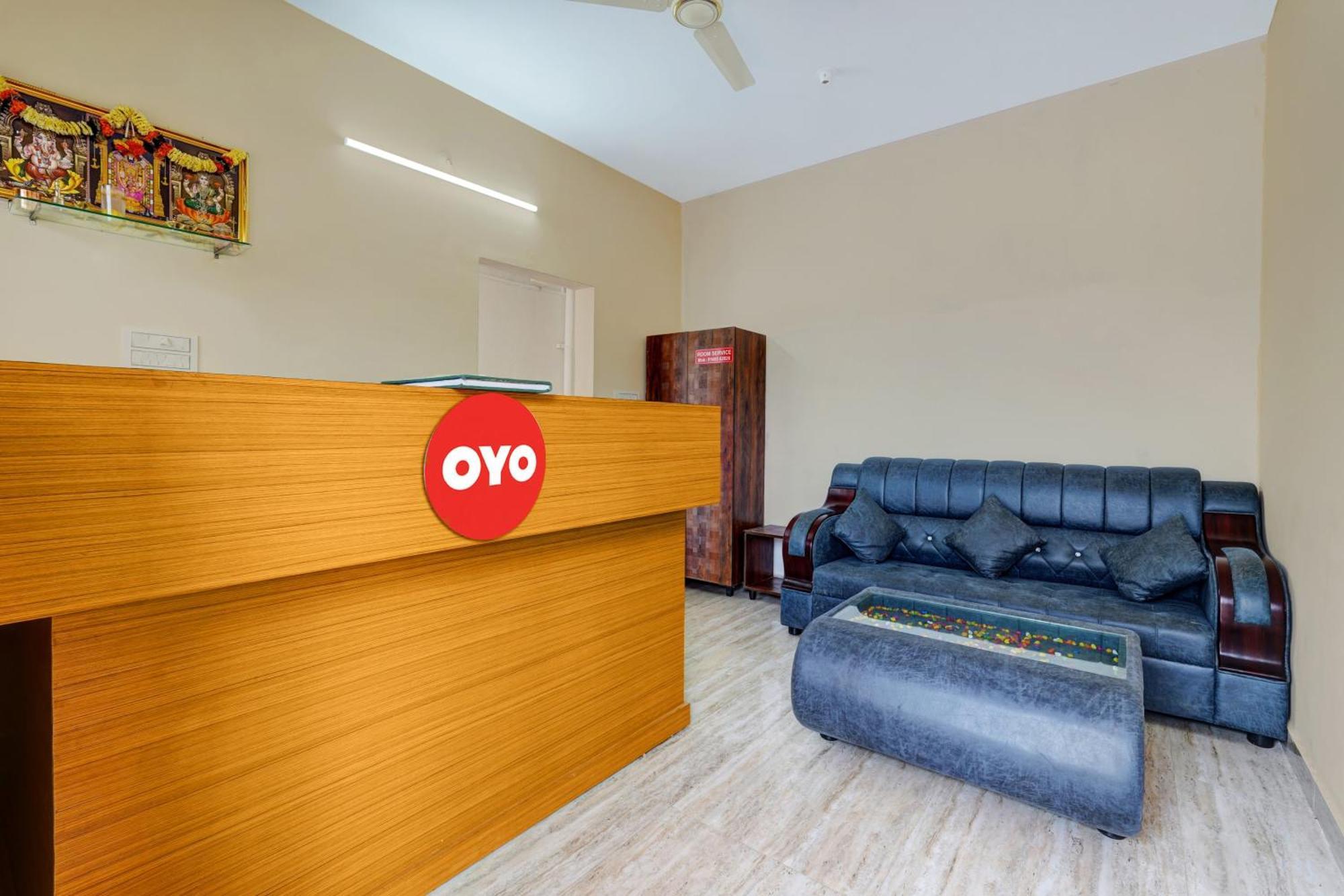 Oyo Flagship Shri Sai Palace Kumbalgod المظهر الخارجي الصورة